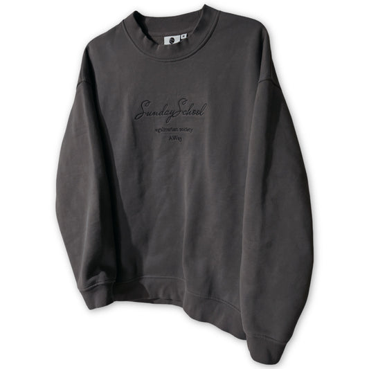 sunday essential sweatshirt